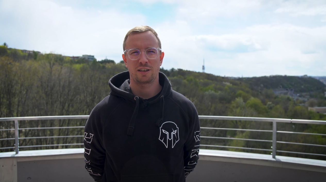 #11 Smlouva a povinnosti profesionálního hráče
