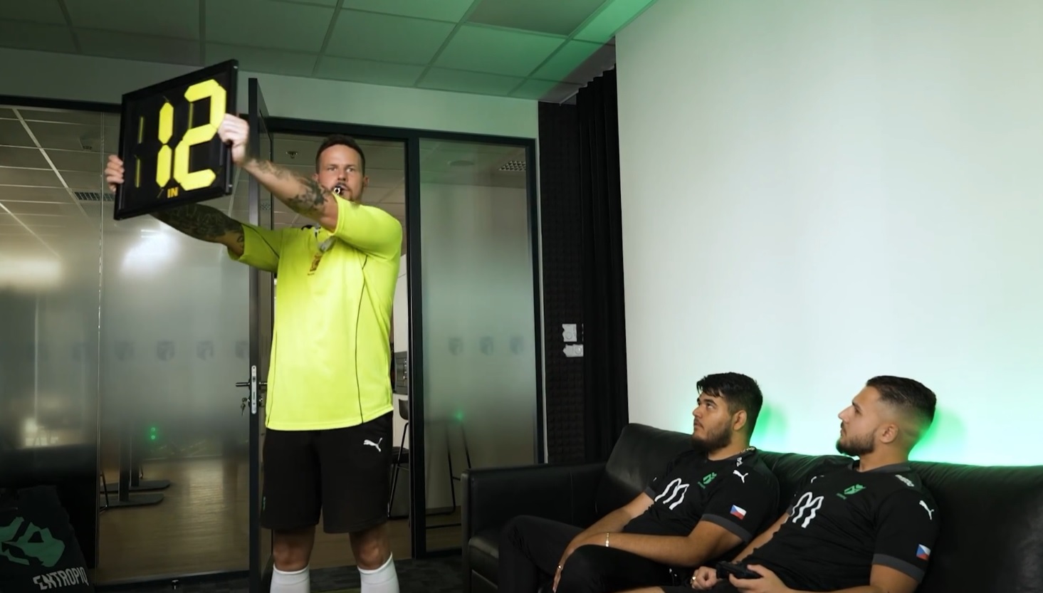 Hráči MarioOoso a Matejs prodloužili s Entropiq smlouvu o dalších 12 měsíců