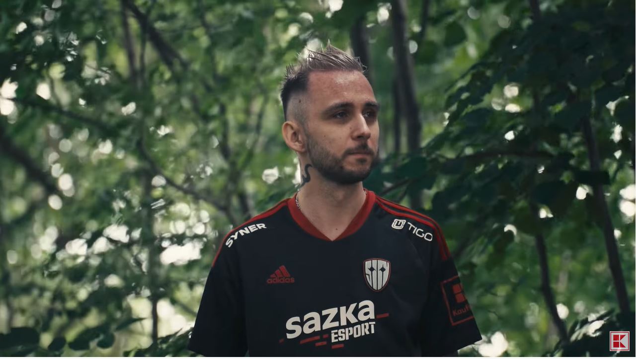 VIDEO: SINNERS a roštěnec. Zvládnou CS:GO hráči udělat pochutinu v přírodě?