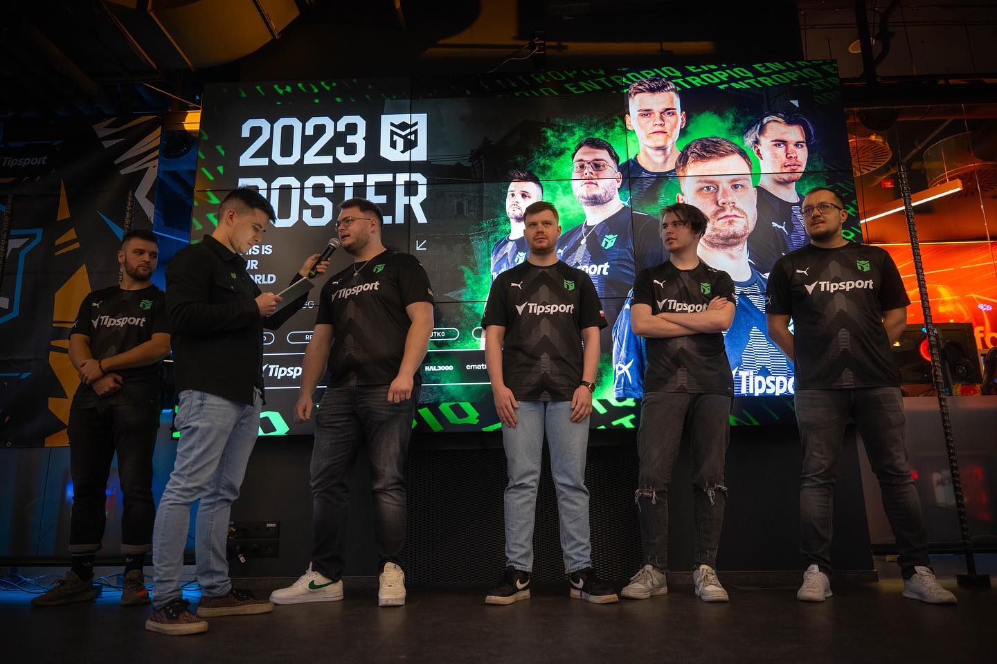 Začíná poslední skupina Y-Games PRO Series. Jak si v ní povedou Entropiq nebo BRUTE?