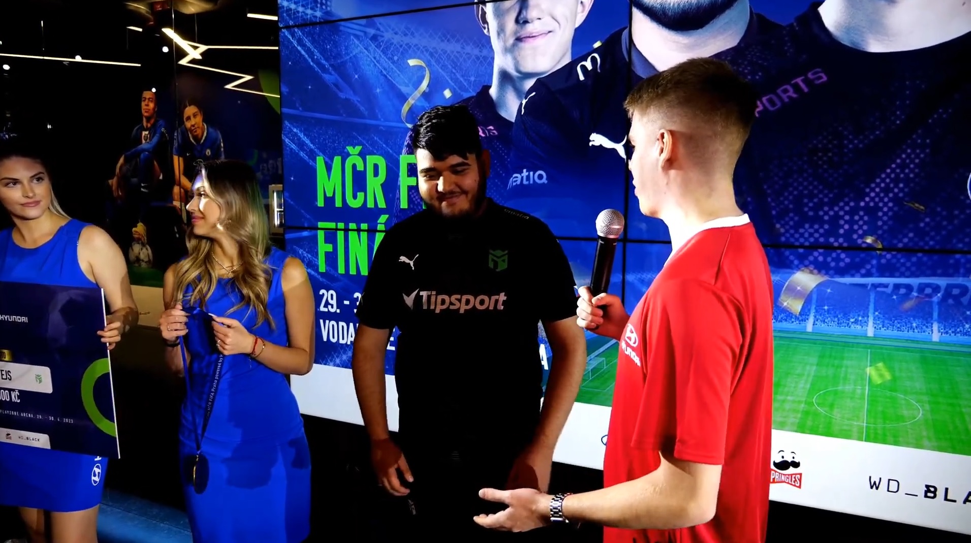 Entropiq kralují domácí FIFA scéně. Matěj "Matejs" Dunka bere zlato z MČR, MarioOoso99 bere stříbro