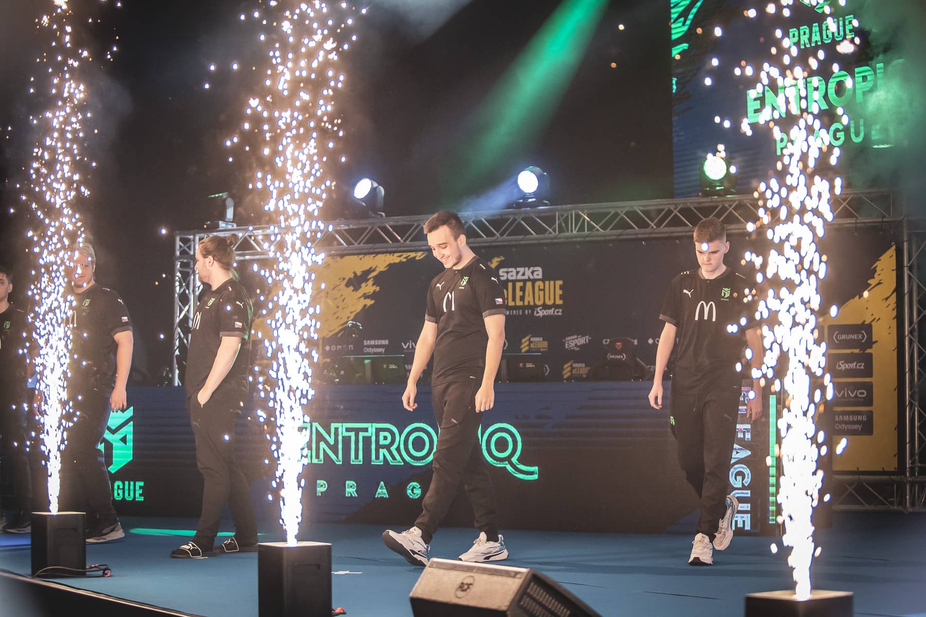 ESEA Advanced: Dynamo Eclot přejelo Entropiq Prague 16:6