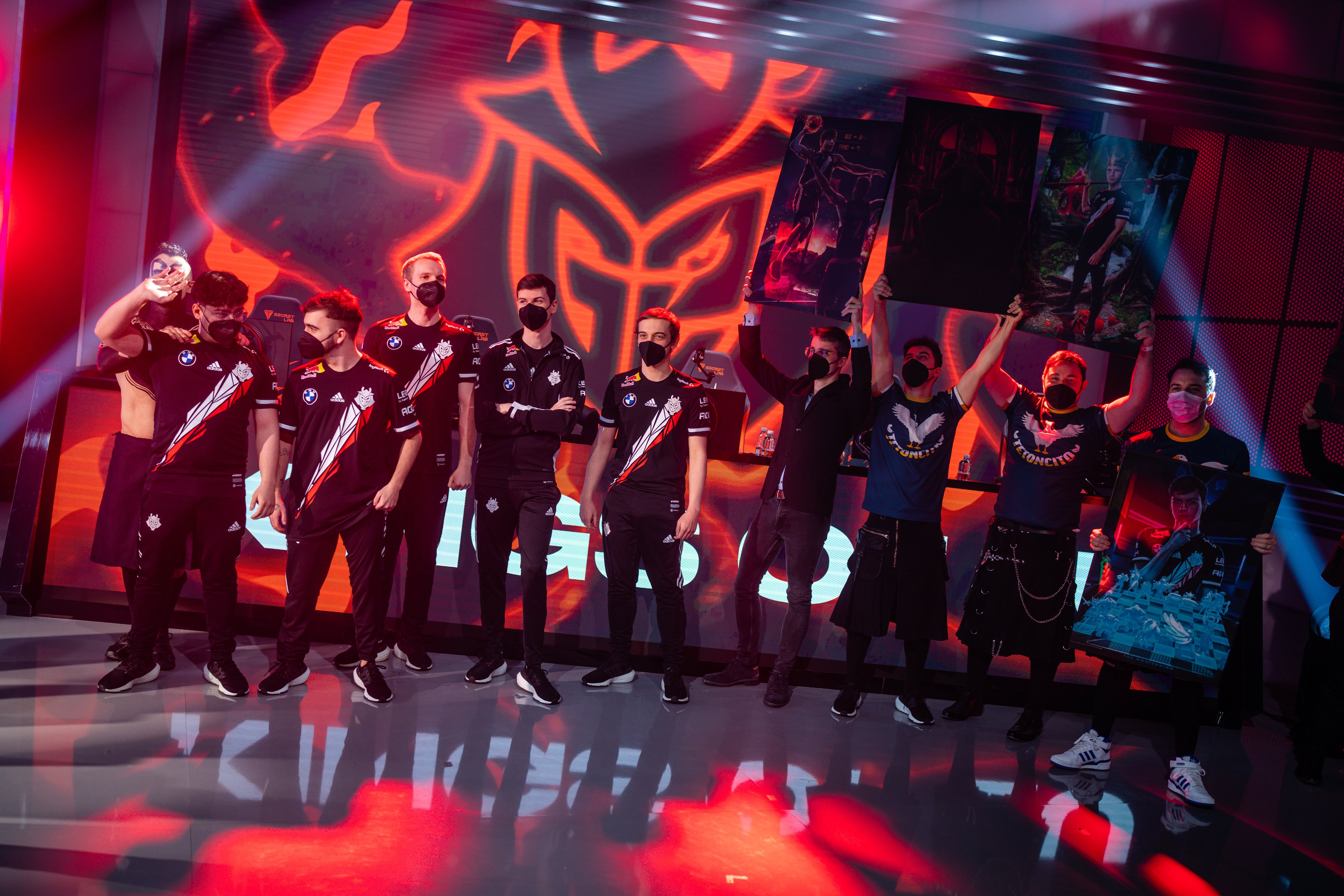 Vrchol jarního splitu LEC je tady, trofej získají Rogue nebo G2