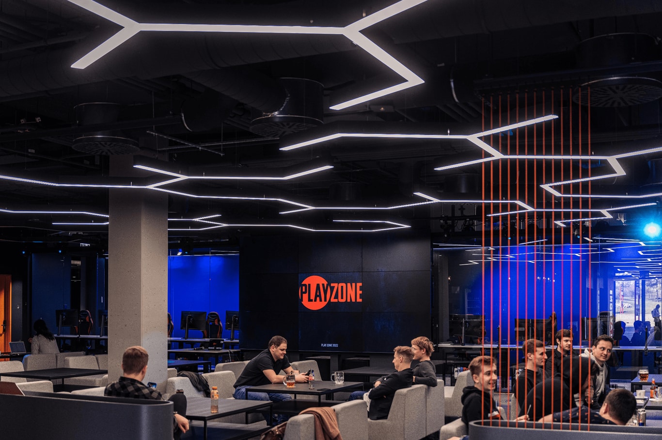 PLAYzone otevřela esportovou arénu na pražském Chodově