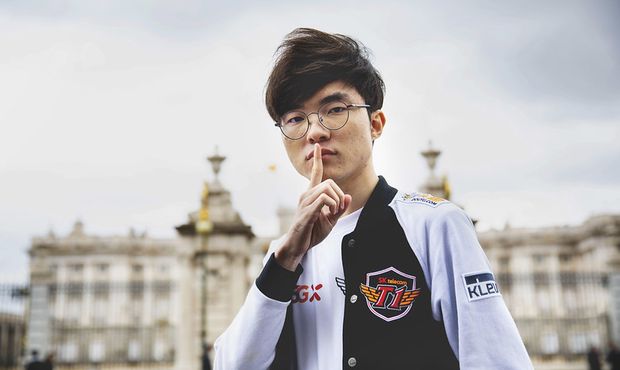 T1 a Faker znovu píší historii, po patnácté výhře v řadě překonávají svůj rekord