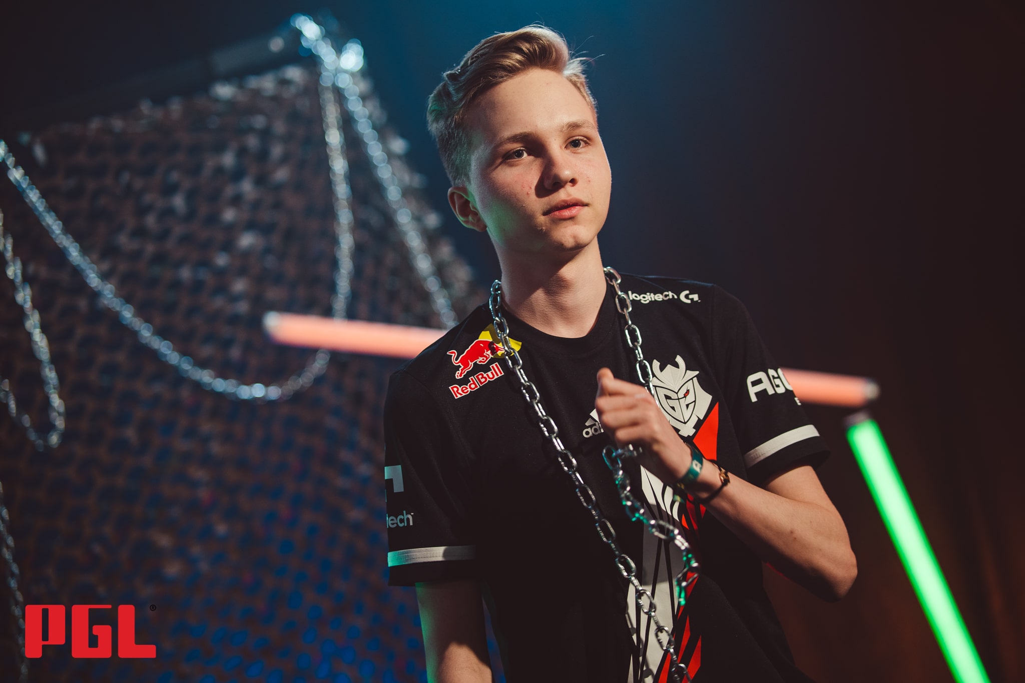 Kontroverzní smoke schválen. PGL potvrdilo play od m0NESYho