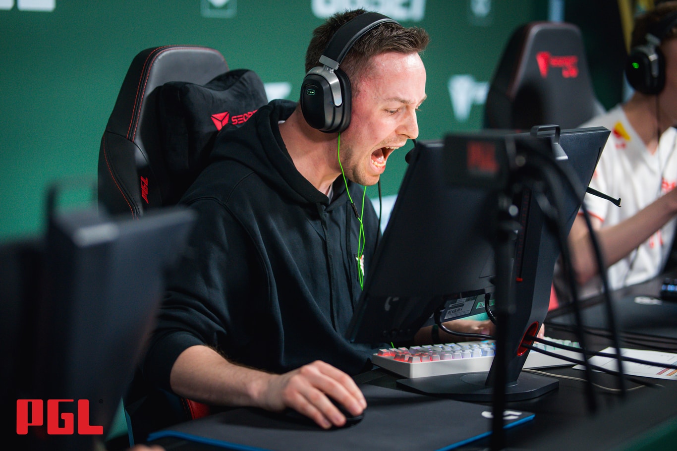 PGL Major: Vitality a G2 ze hry, Heroic, CPH Flames a FURIA v play-off