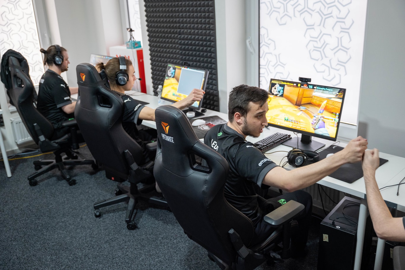 5. kolo Sazka eLEAGUE: Entropiq Prague smetli Dark Tigers, zářil sesL
