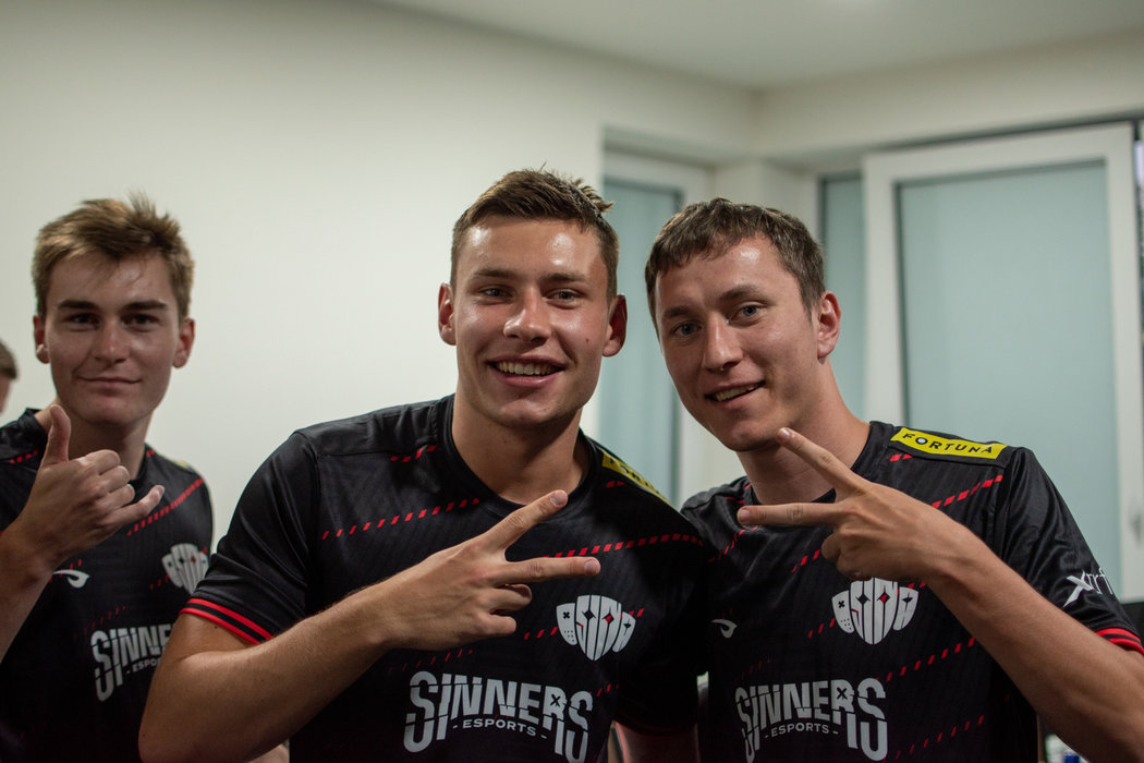 VIDEO: Cannie a crew na návštěvě u SINNERS v Liberci