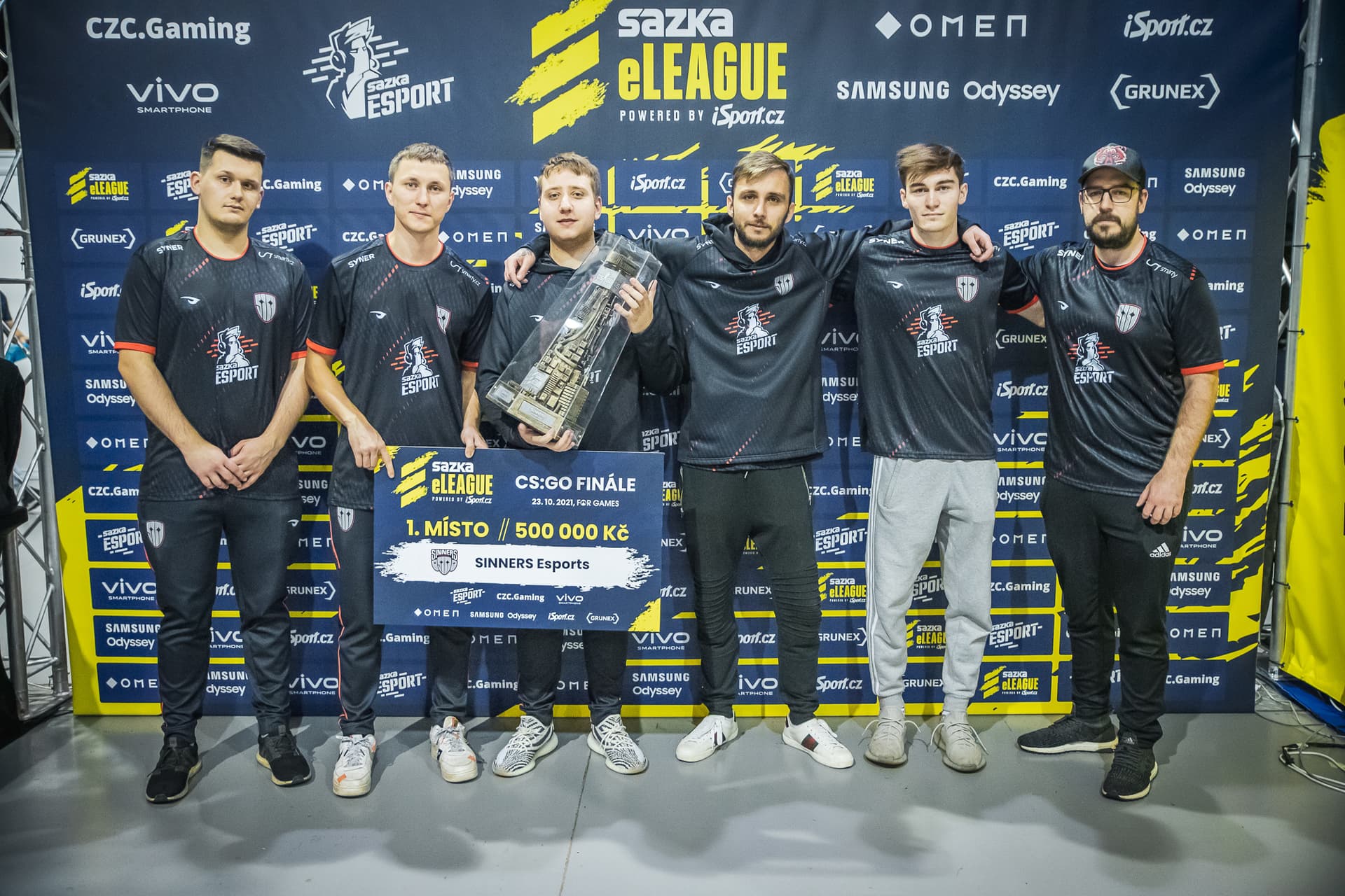 SINNERS na Sazka eLEAGUE Finals: Triumf
