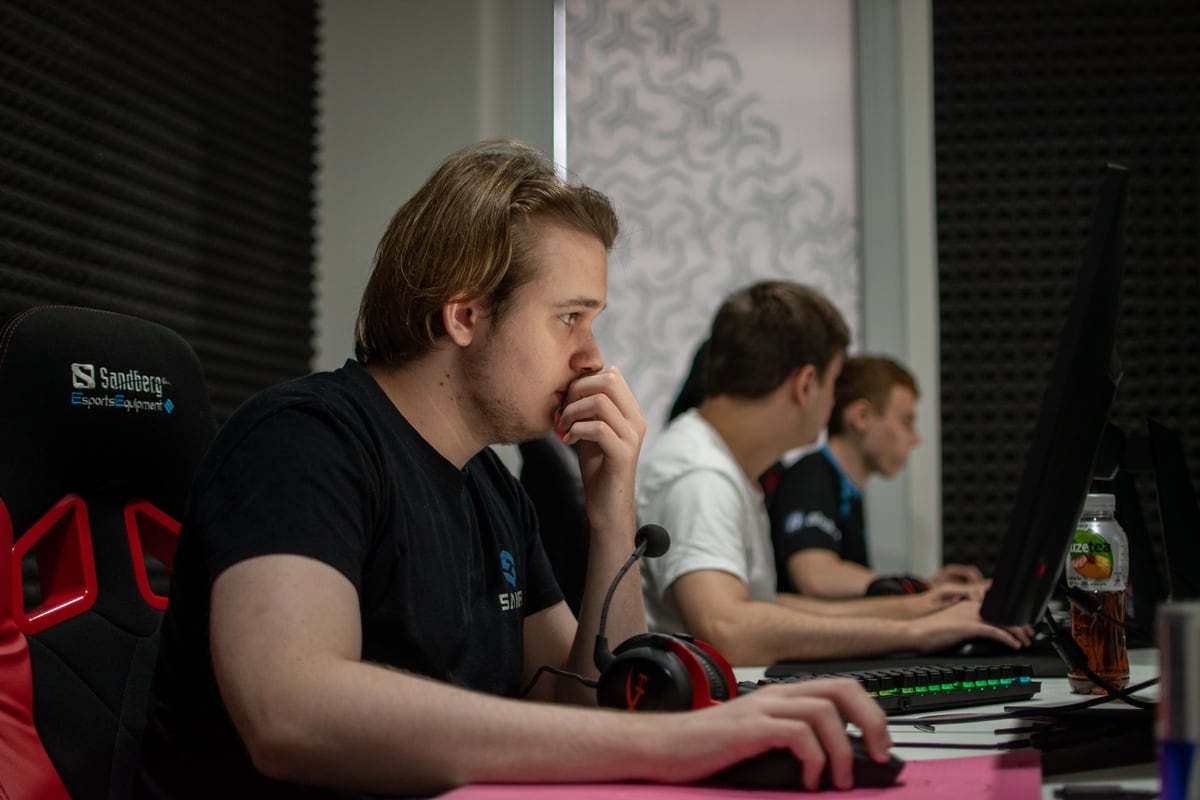 Team Moops se vrací do hry se zajímavou CS:GO sestavou, nechybí fraged, uZman nebo bery