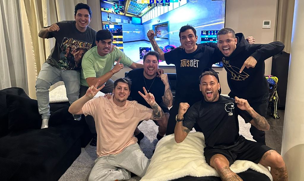 Jak brazilský reprezentant Neymar sledoval vítězství týmu FURIA? Tohle je Brazílie, vzkázal s1mplovi