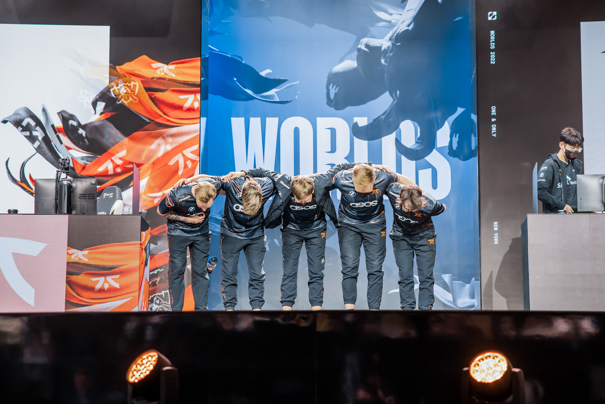 Fnatic absolutně nezvládli závěr skupin a na Worlds končí