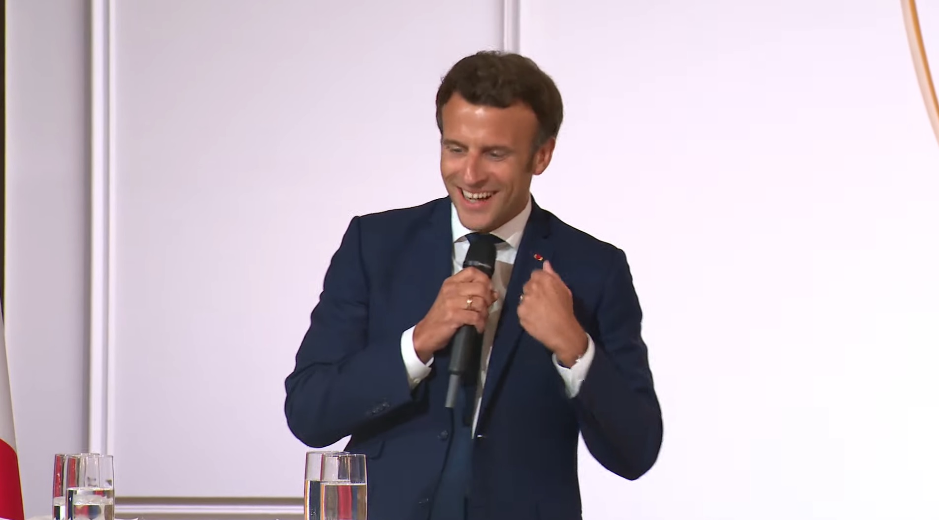 Prezident Macron ani po volbách neustupuje. Do roku 2024 chce v zemi CS:GO Major, TI i Worlds