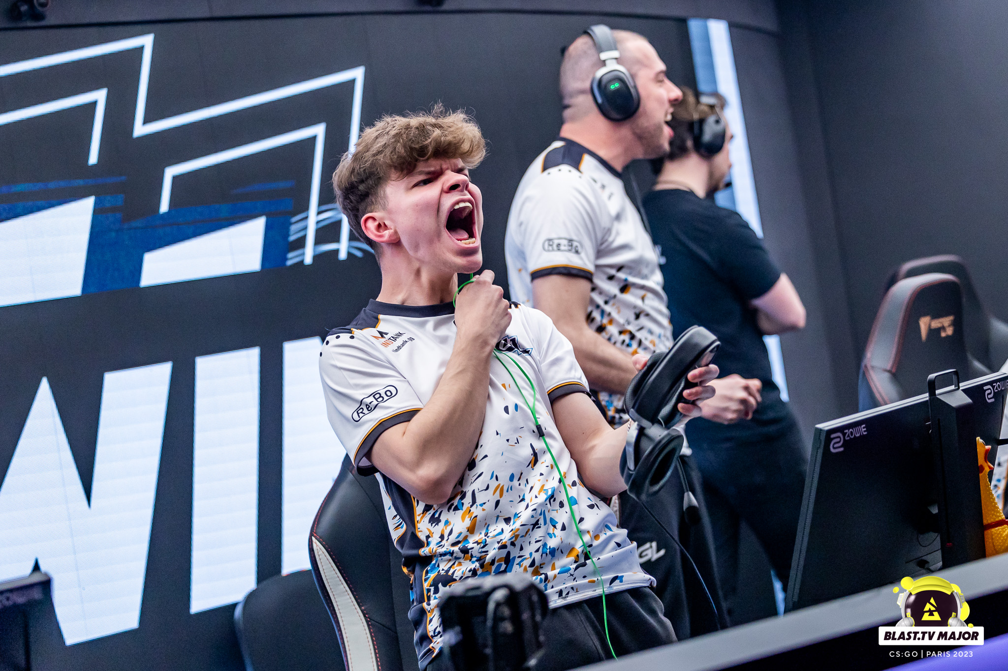 STYKO končí v semifinále. O titul budou bojovat Vitality a GamerLegion!