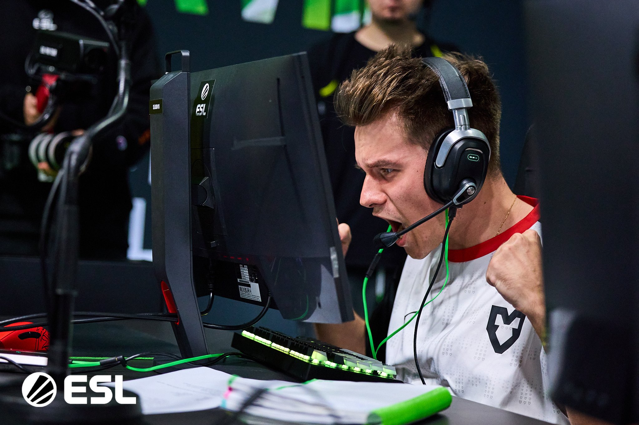 ESL Pro League S18: MOUZ zabojují o play-off s MIBR, Heroic čelí vyřazení