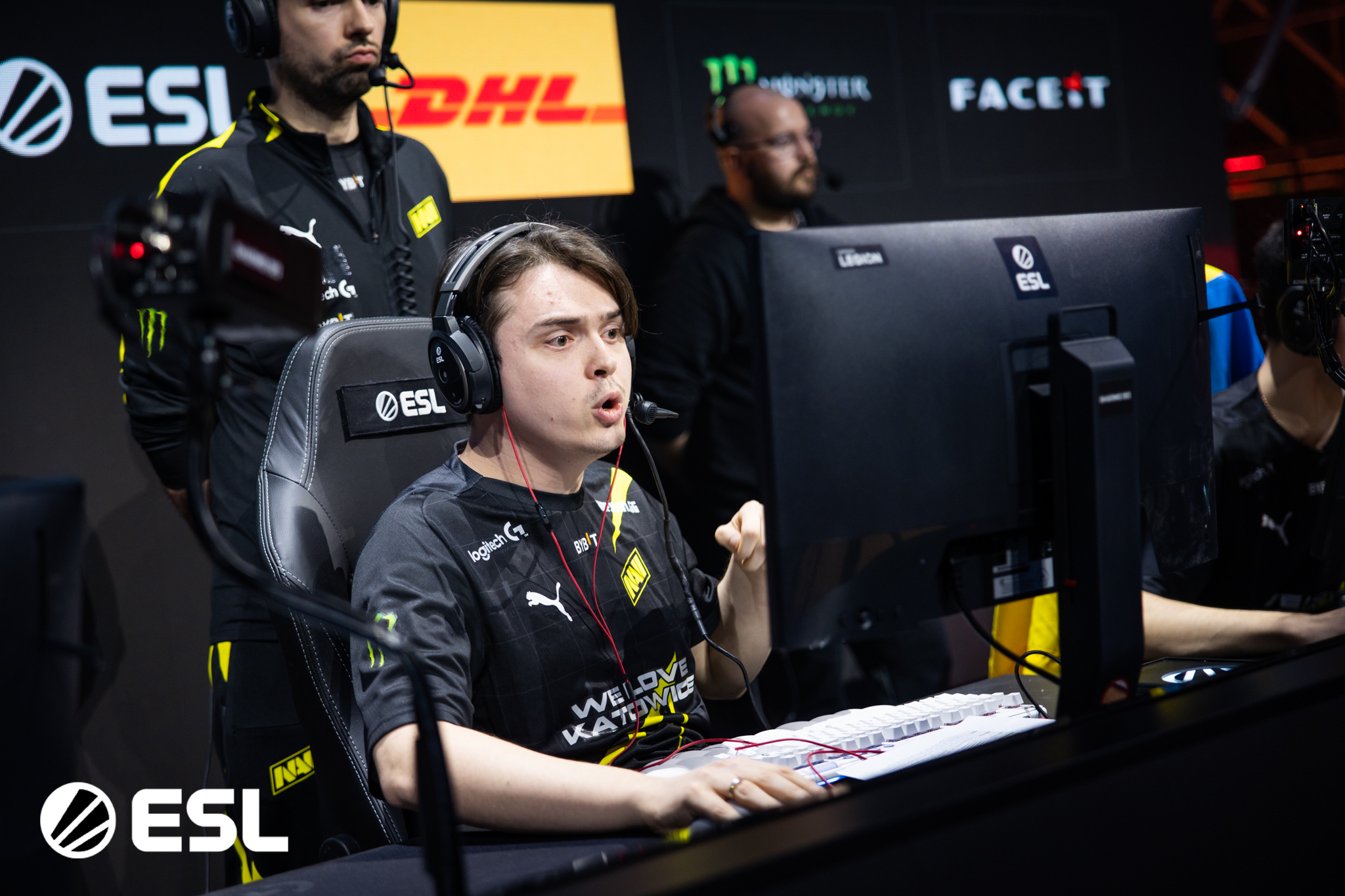 IEM Katowice: Jame míří i přes heroický výkon domů. Dál jdou NAVI!