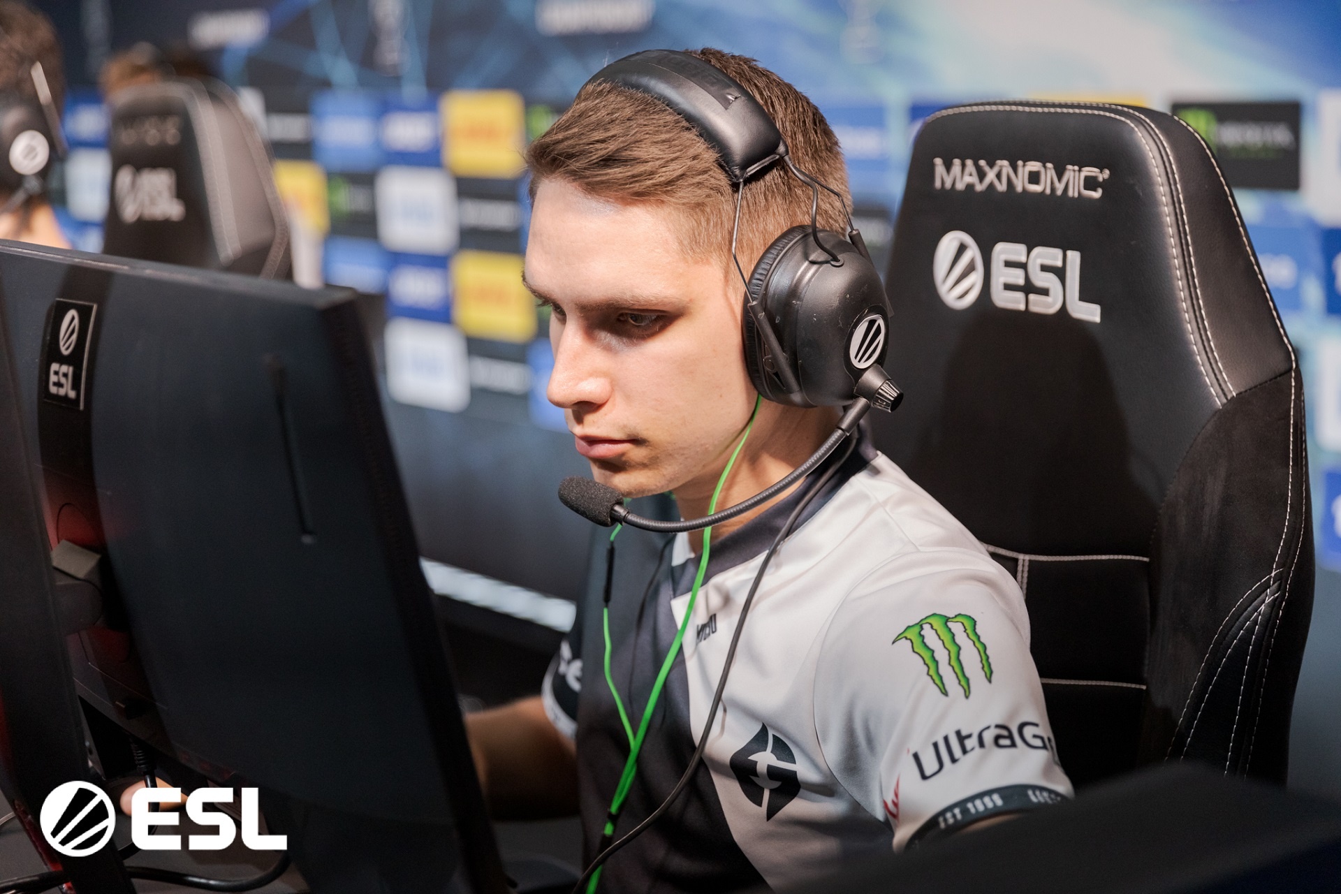 MICHU si po půl roce opět zahraje profesionálně. Polský hráč podepsal v IKLA