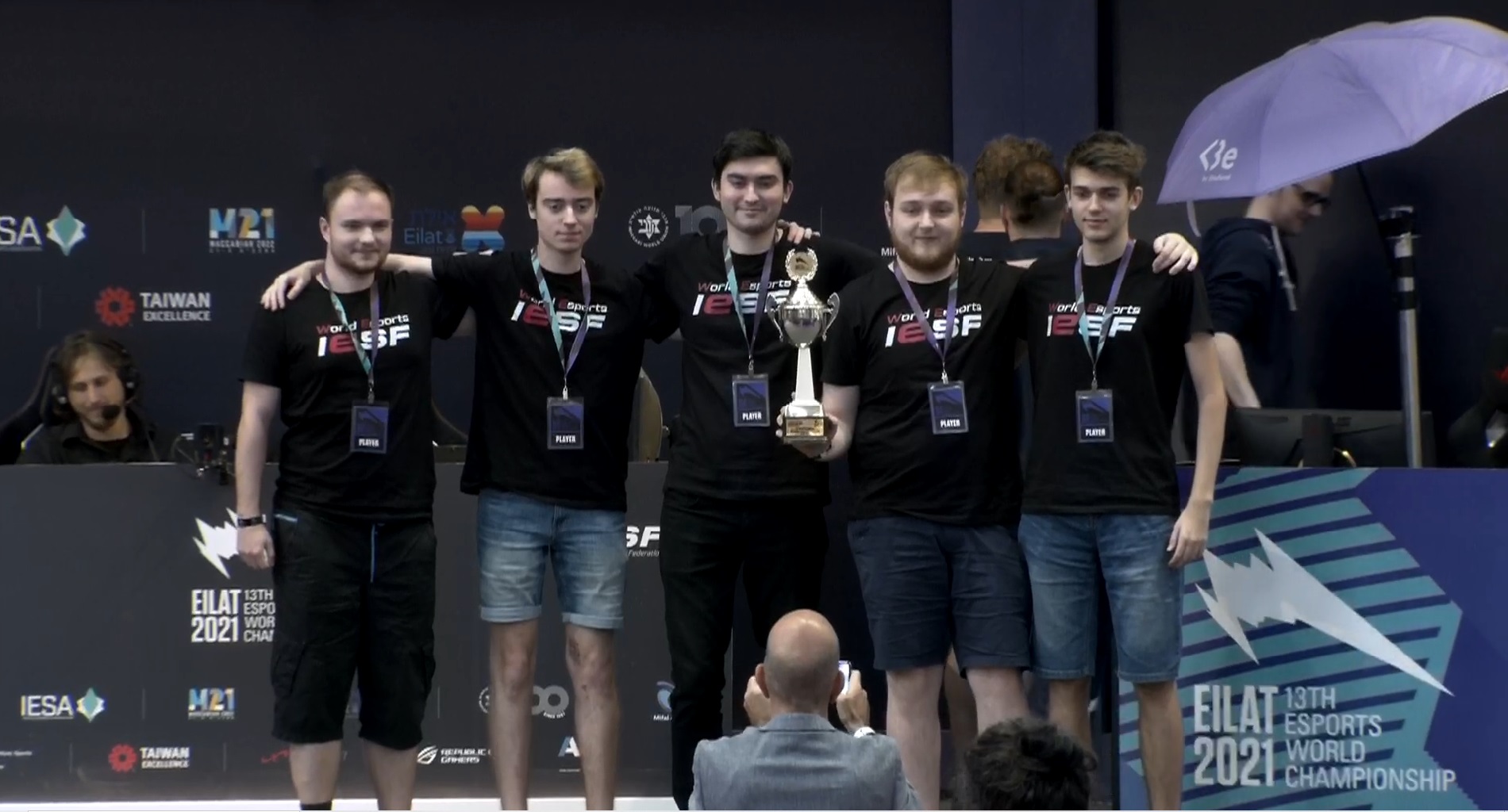 IESF 2021 Dota 2: Češi jsou mistři světa! Reprezentace přejela ve finále Švédsko