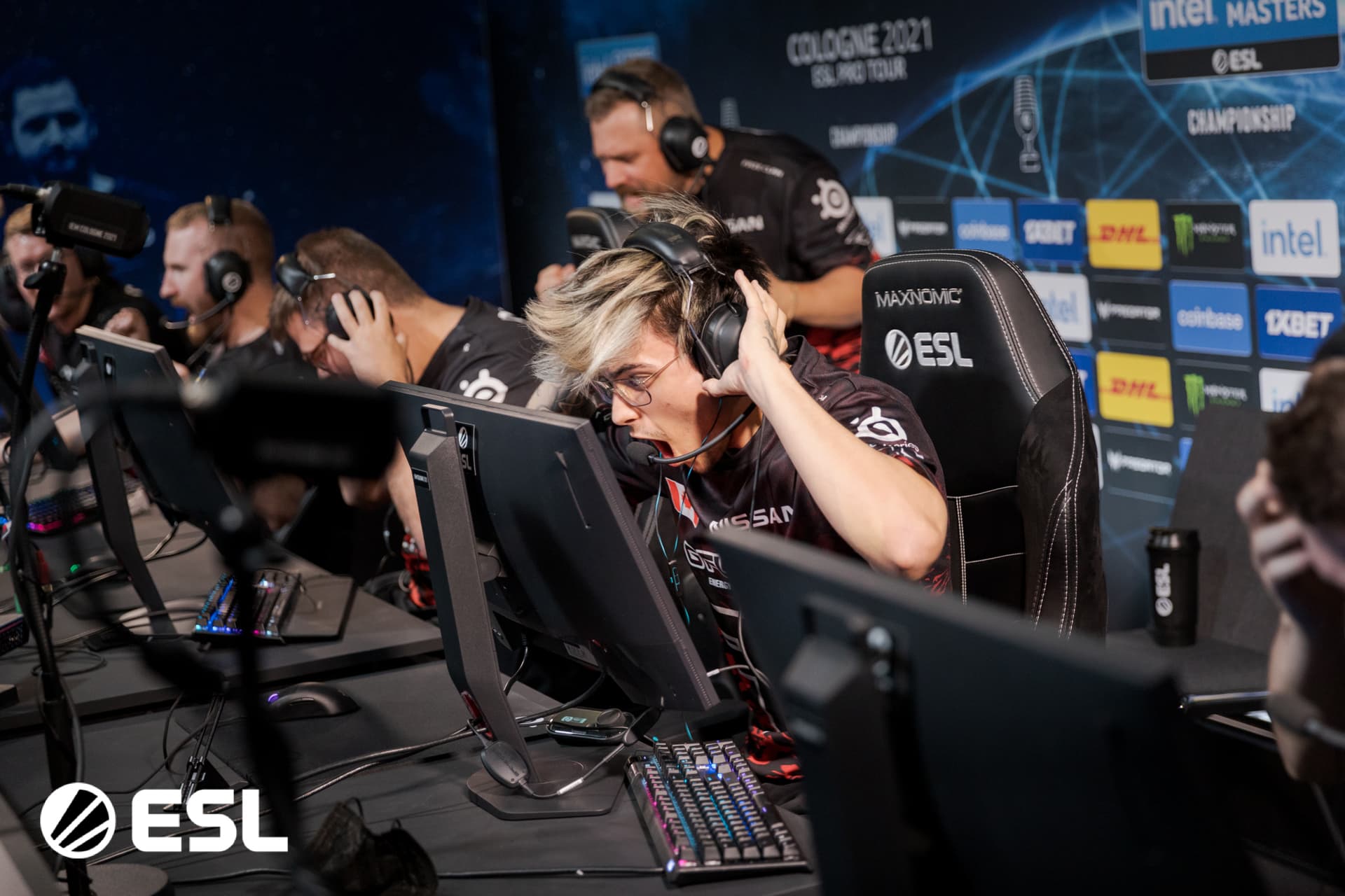 IEM Cologne: Ze skupin nepostoupili domácí BIG, mousesports nebo NIP, dál jdou například FaZe