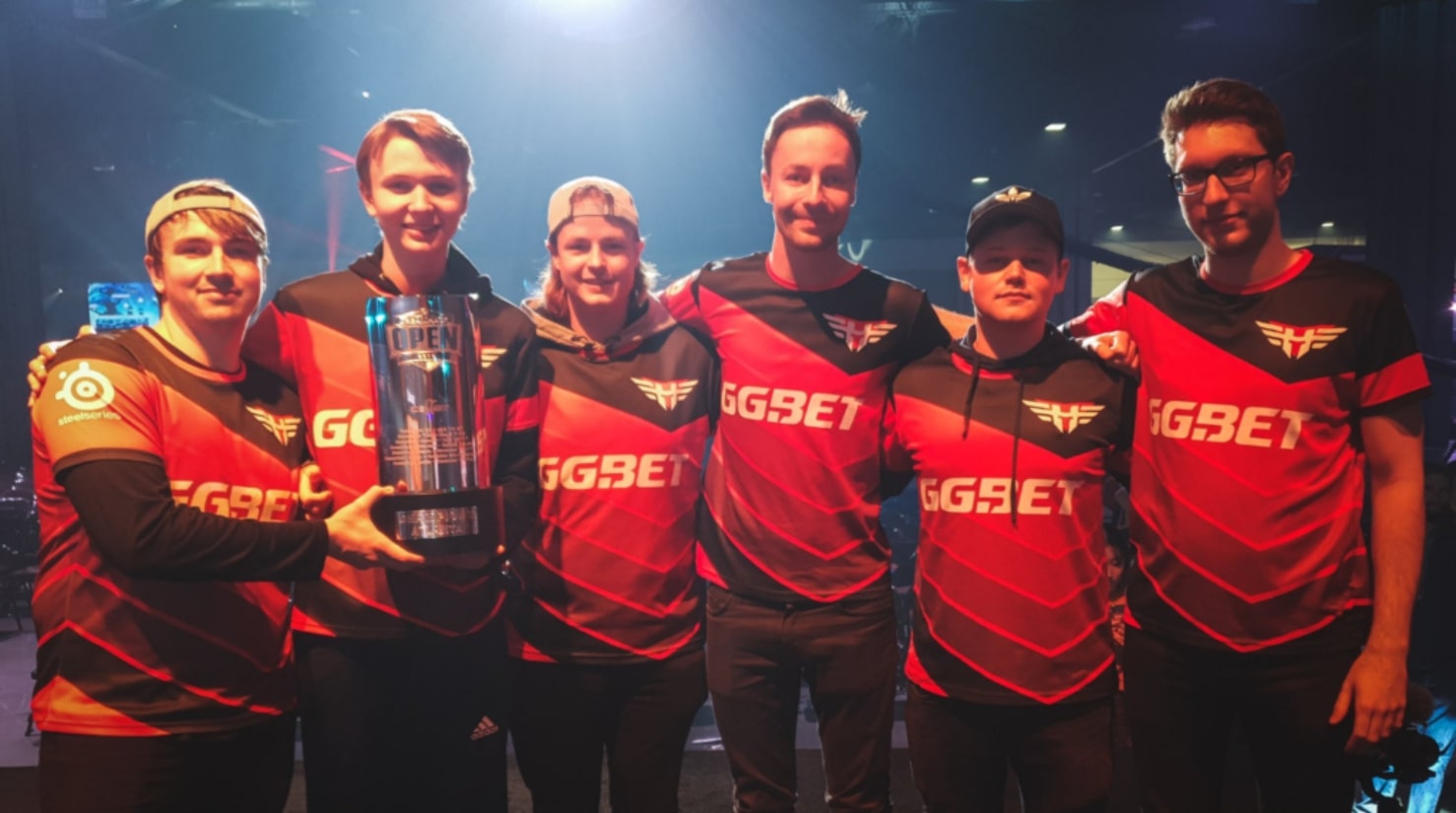 Komplikace pro Heroic! Jeden z hráčů pozitivně testován na COVID a tým musí zůstat v karanténě