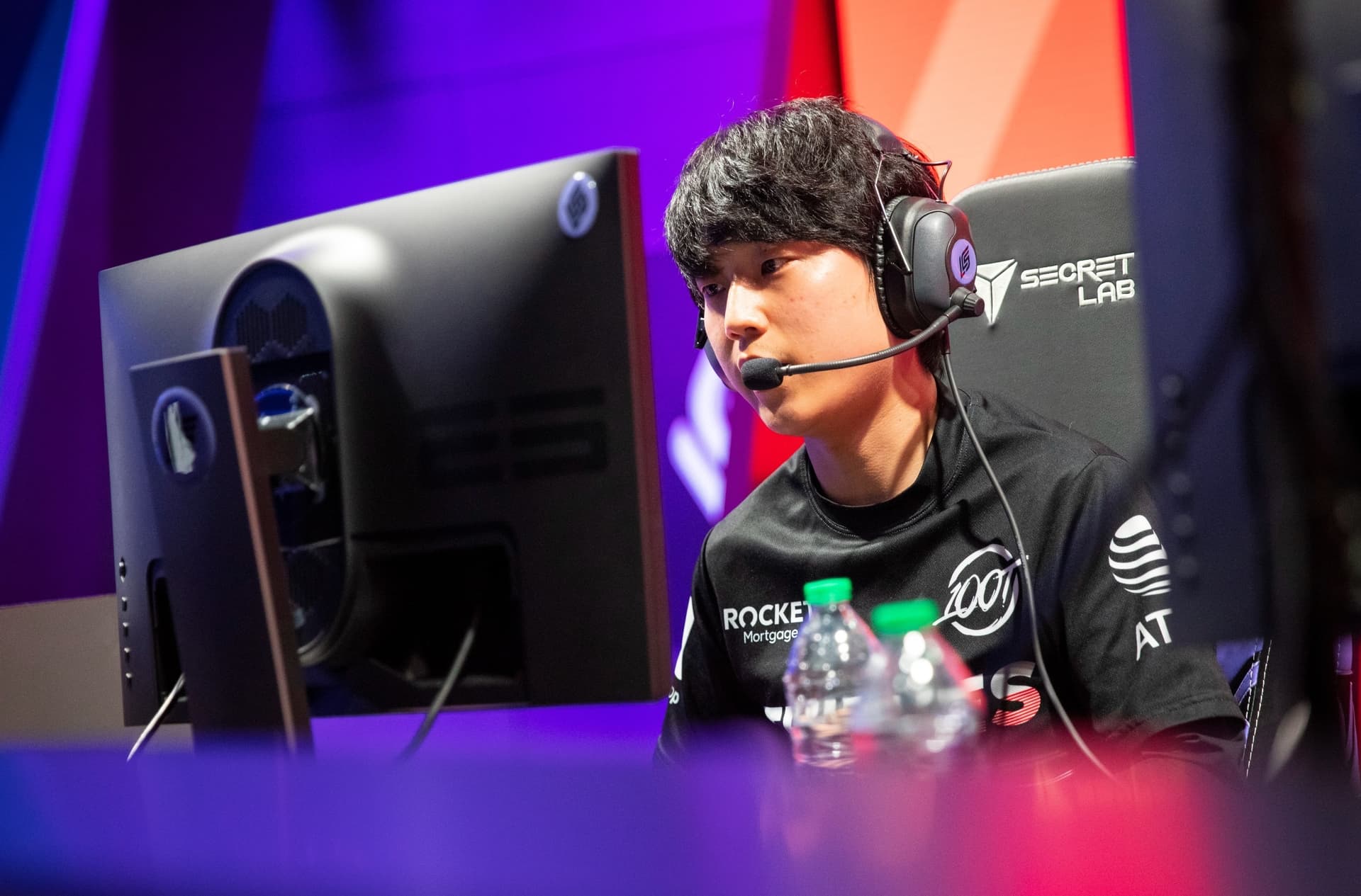 V LCS se rozjíždí klíčové play-off, týmy zabojují o kvalifikaci na Worlds