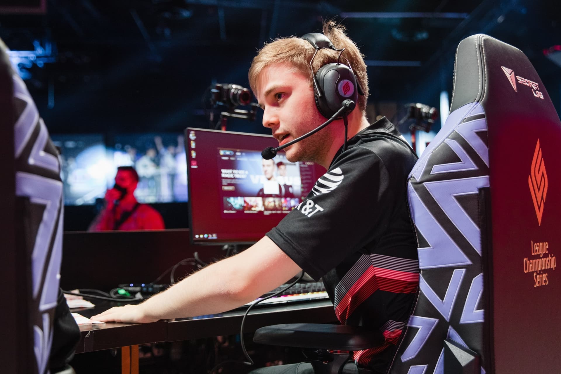 100 Thieves do šestého týdnu vstupují poprvé jako vedoucí tým, FlyQuest do hry vyšle celou akademii