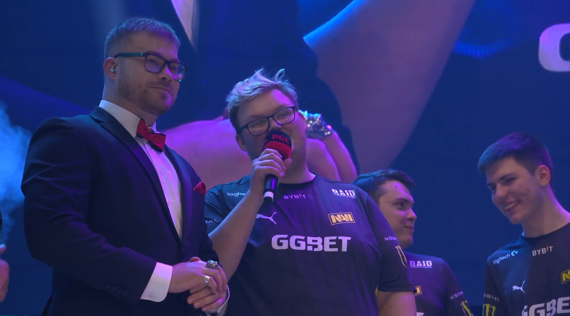 Boombl4 a jeho "Major" žádost o ruku. Jak reagovala přítelkyně?