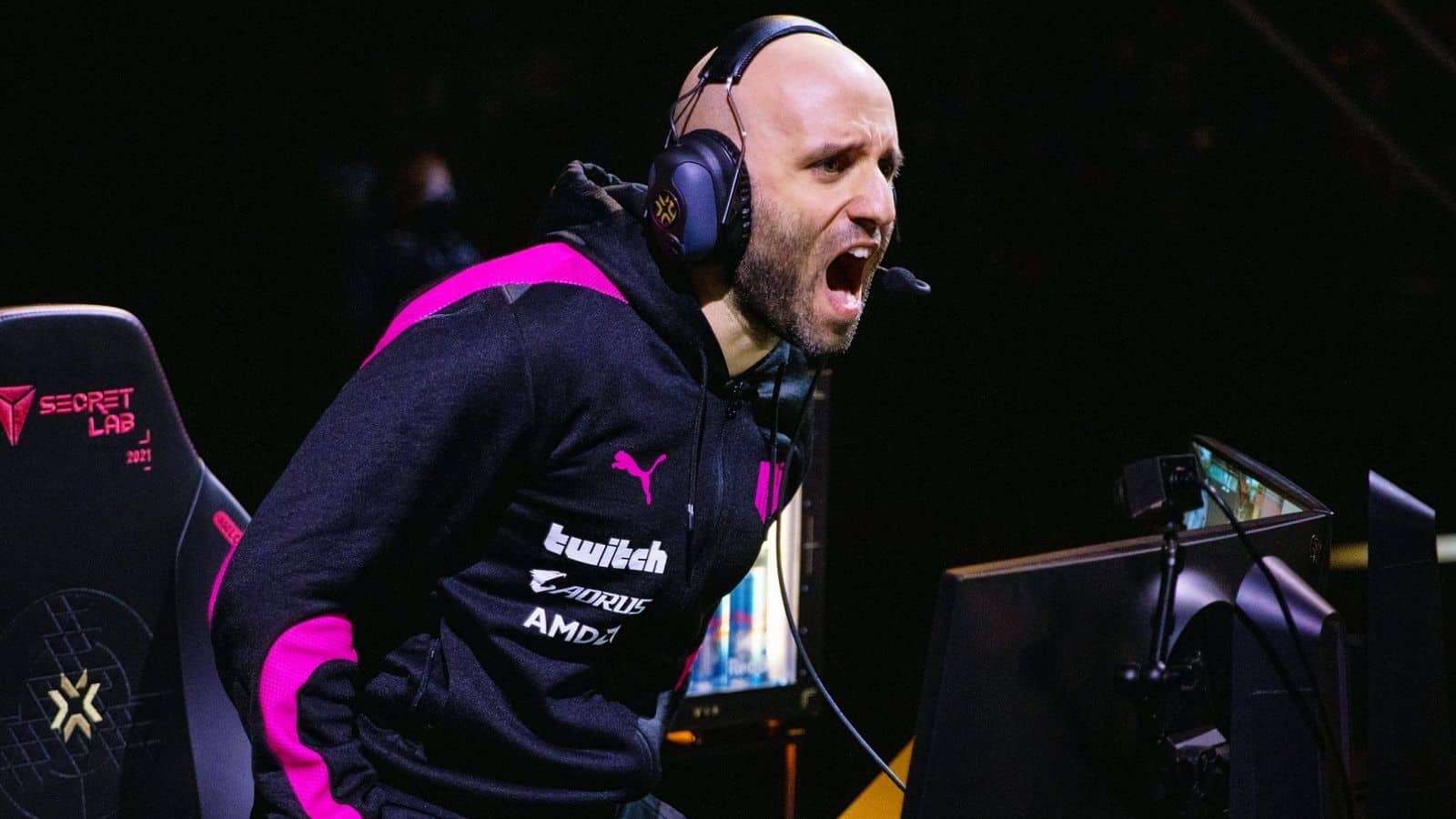 Úspěšný trenér Onur v Brazílii narazil. Bez dokladu o očkování nemůže v zemi pobývat