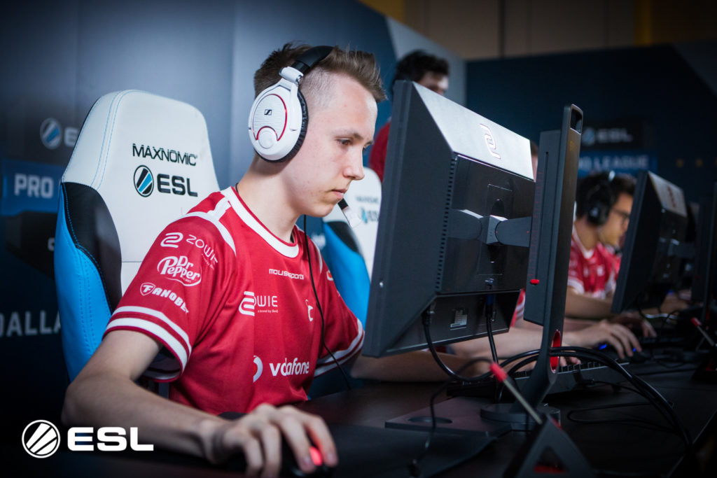 Přicházel jako teenager, který musel dokazovat, že není cheater. Nyní ropz odchází jako dospělý hráč